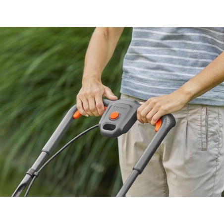 Akku-Rasenmäher Gardena GARDENA Cordless Lawnmower PowerMax 32/18V P4A solo, 18 V (schwarz/grau, ohne Akku und Ladegerät)