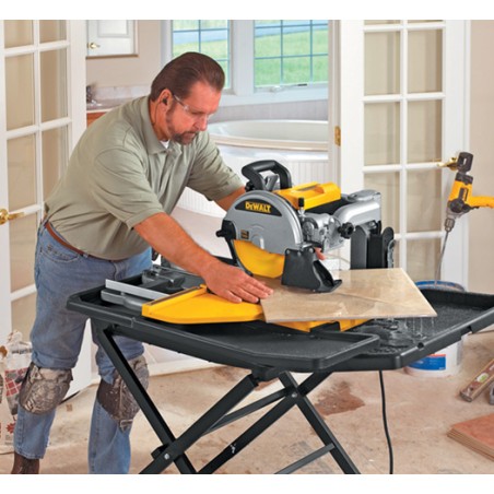 Dewalt Fliesenschneider mit 250-mm-Sägeblatt (D24000)