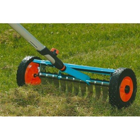 Gardena Combisystem-Vertikutierer auf Rädern, 32 cm (3395-20)