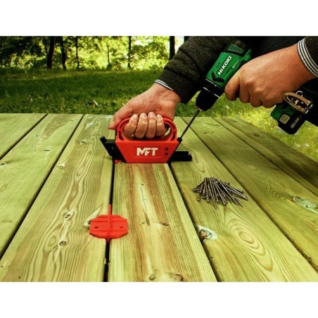 Hikoki-Werkzeug zum Eindrehen von Terrassenschrauben MFT