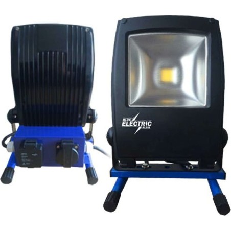 Blue Electric BLUE ELECTRIC +Plus-Line LED-Arbeitsleuchte 100 W mit Steckdose – 1880825