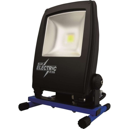 Blue Electric BLUE ELECTRIC +Plus-Line LED-Arbeitsleuchte 100 W mit Steckdose – 1880825