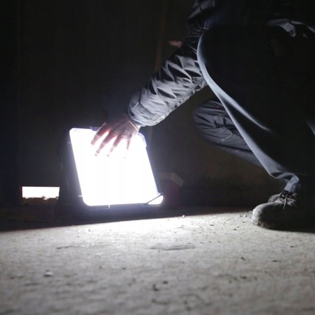 Scangrip Scangrip-Set: blendfreie LED-Leuchte Vega Lite Compact 4000 lm 03.5673 + Stativ 2 m 03.5685