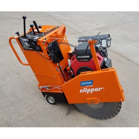 Norton Clipper NORTON CLIPPER CSB1 P21 KETTENSÄGE, BENZINBETRIEBENE FAHRBARE STRASSEN-TRENNSÄGE FÜR BETON UND ASPHALT, BAUMAUSRÜSTUNG, 600 mm, 20 PS